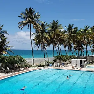  Apartment Kasa Galicia Beachfront Pool Access Puerto Rico